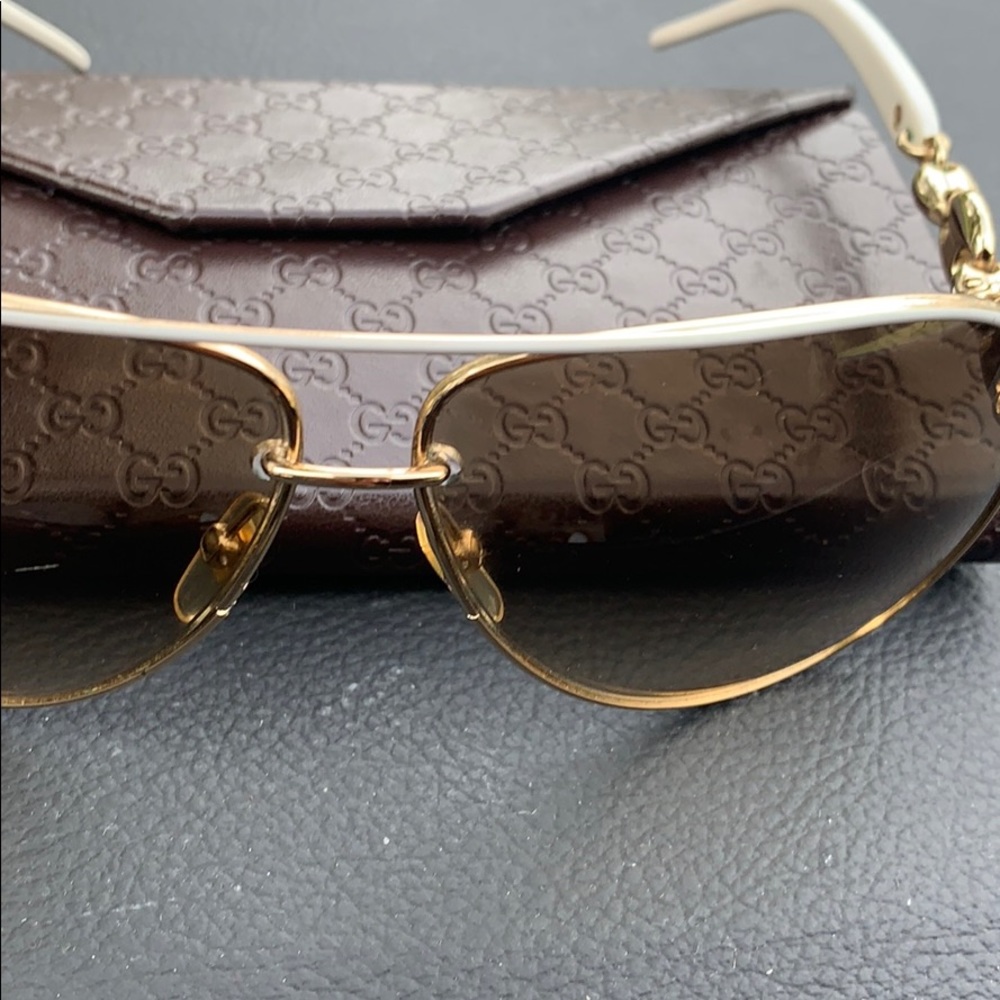 Gucci Sunglasses - Picture 4 of 5